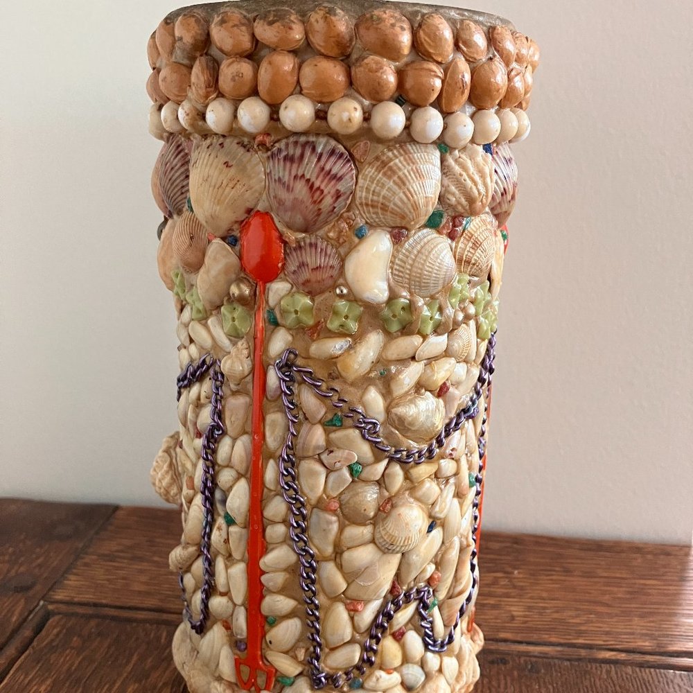 Quirky Tramp Art Vase - Shells, Beads, McDonald's Spoons -1970's - One of a Kind - Picture 8 of 9